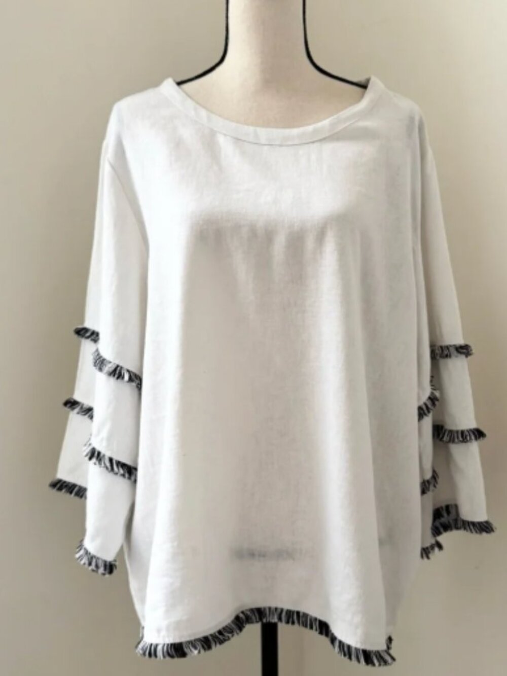 Cynthia Rowley linen blend white tiered fringe sleeve blouse size 1X beachy